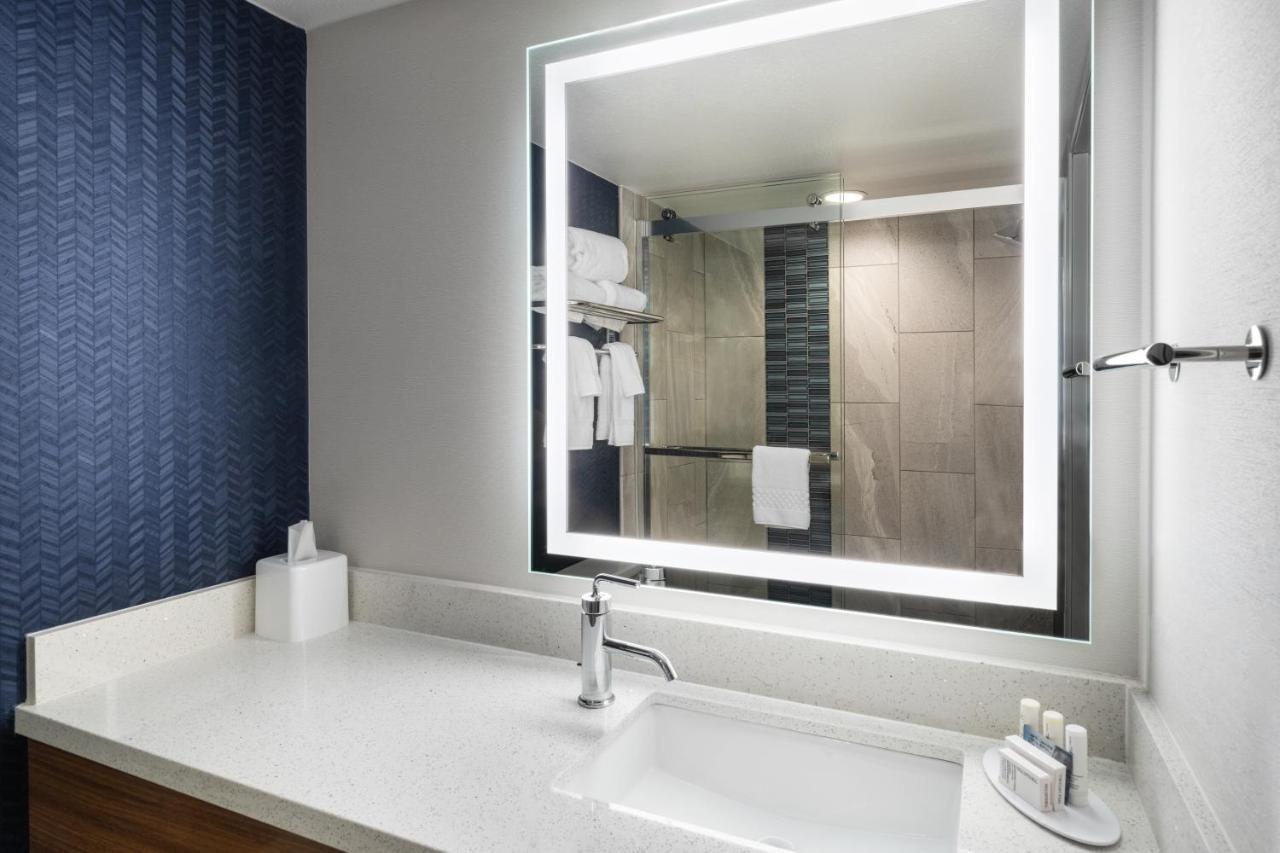 Fairfield Inn & Suites Boulder Bagian luar foto